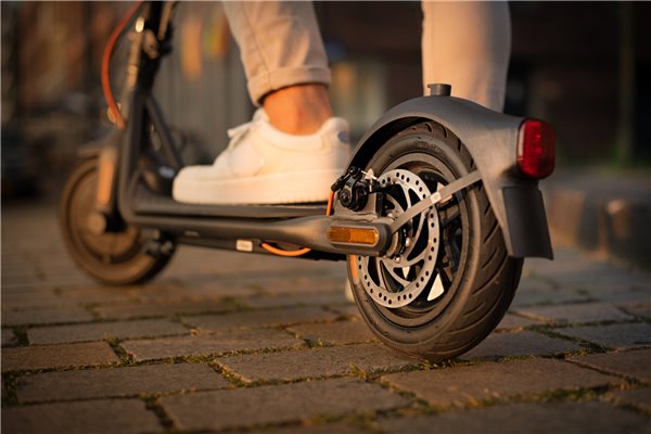 Segway Ninebot Kickscooter F30E elektromos roller 300W