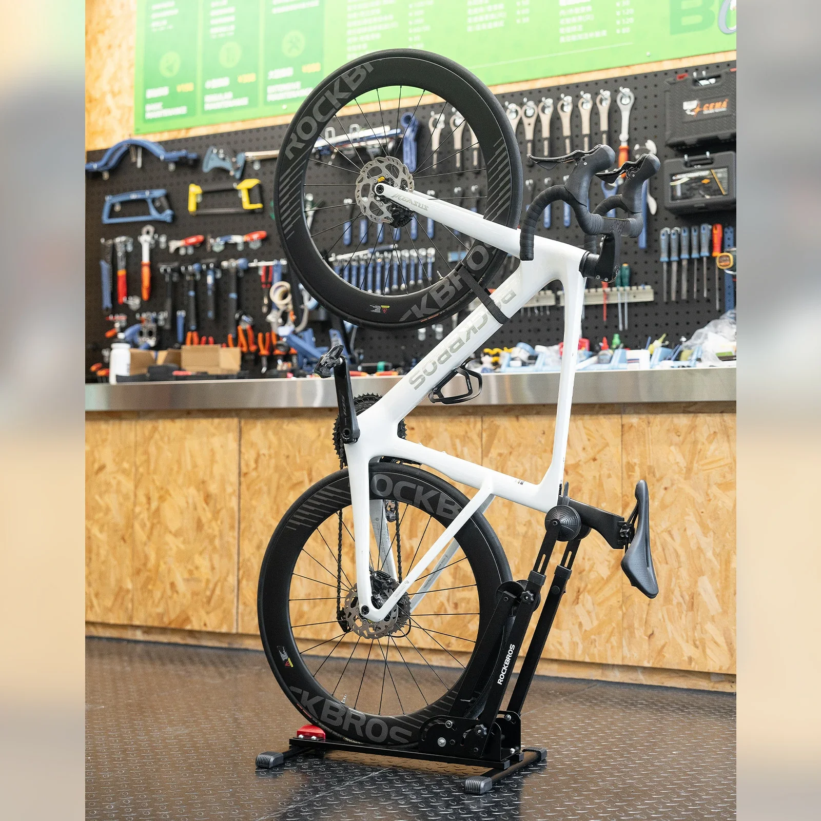 Fahrrad Klappständer mit Doppelstreben aus Karbons 9019cff05e5f