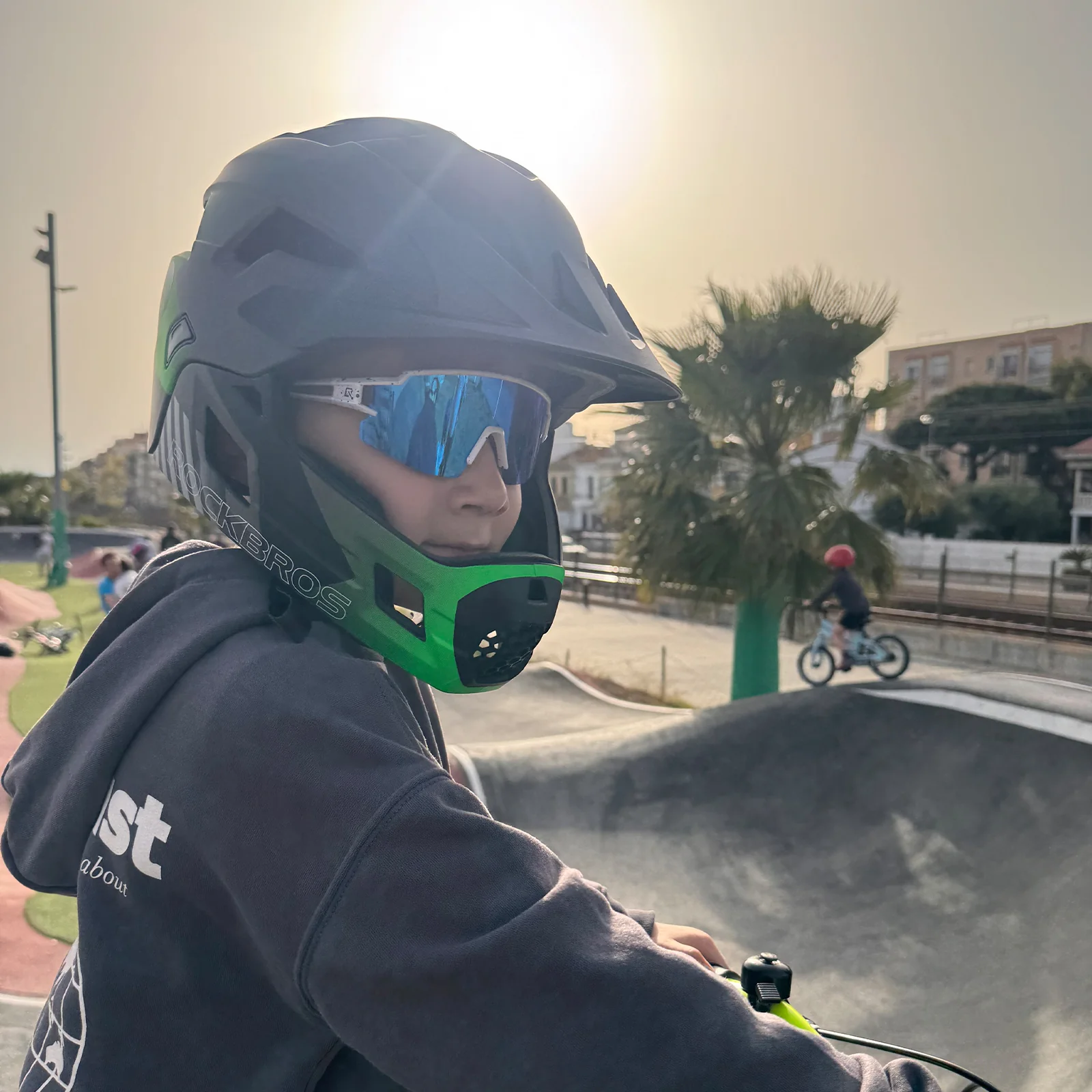 Polarisierte Sport  und Fahrradbrille für Kinder e1f02b3767d7