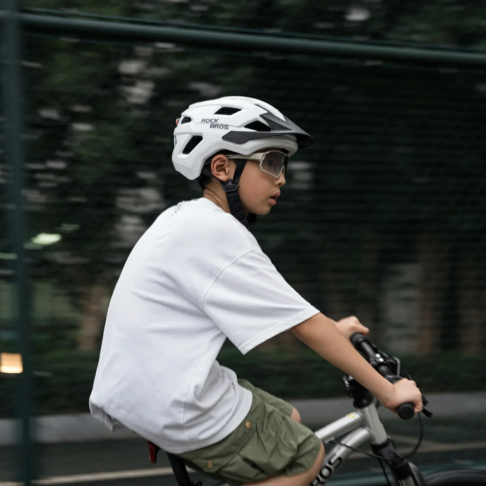 Selbsttönende Fahrradbrille für Kinder mit UV400 S 69761a2b50da